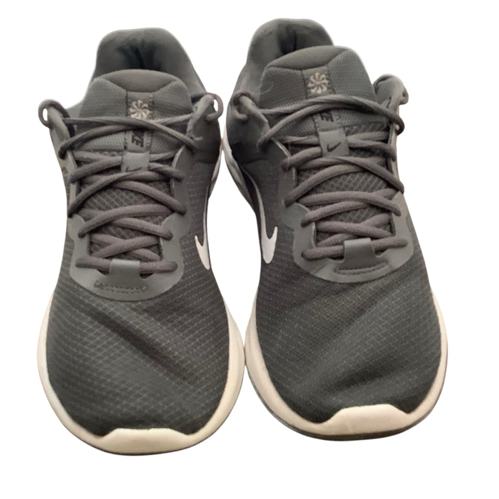 Nike Men's Gray Athletic Shoes‎ size 10.5